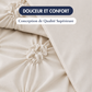 Détail du tissu doux et du motif floral de la housse de couette beige